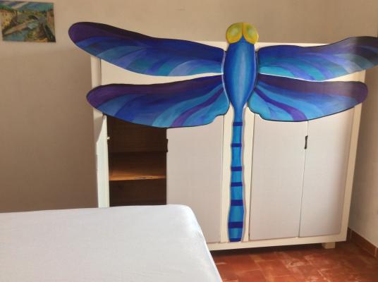 wardrobe-with-dragonfly-front